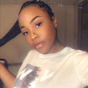 Meet your Posher, Sonia